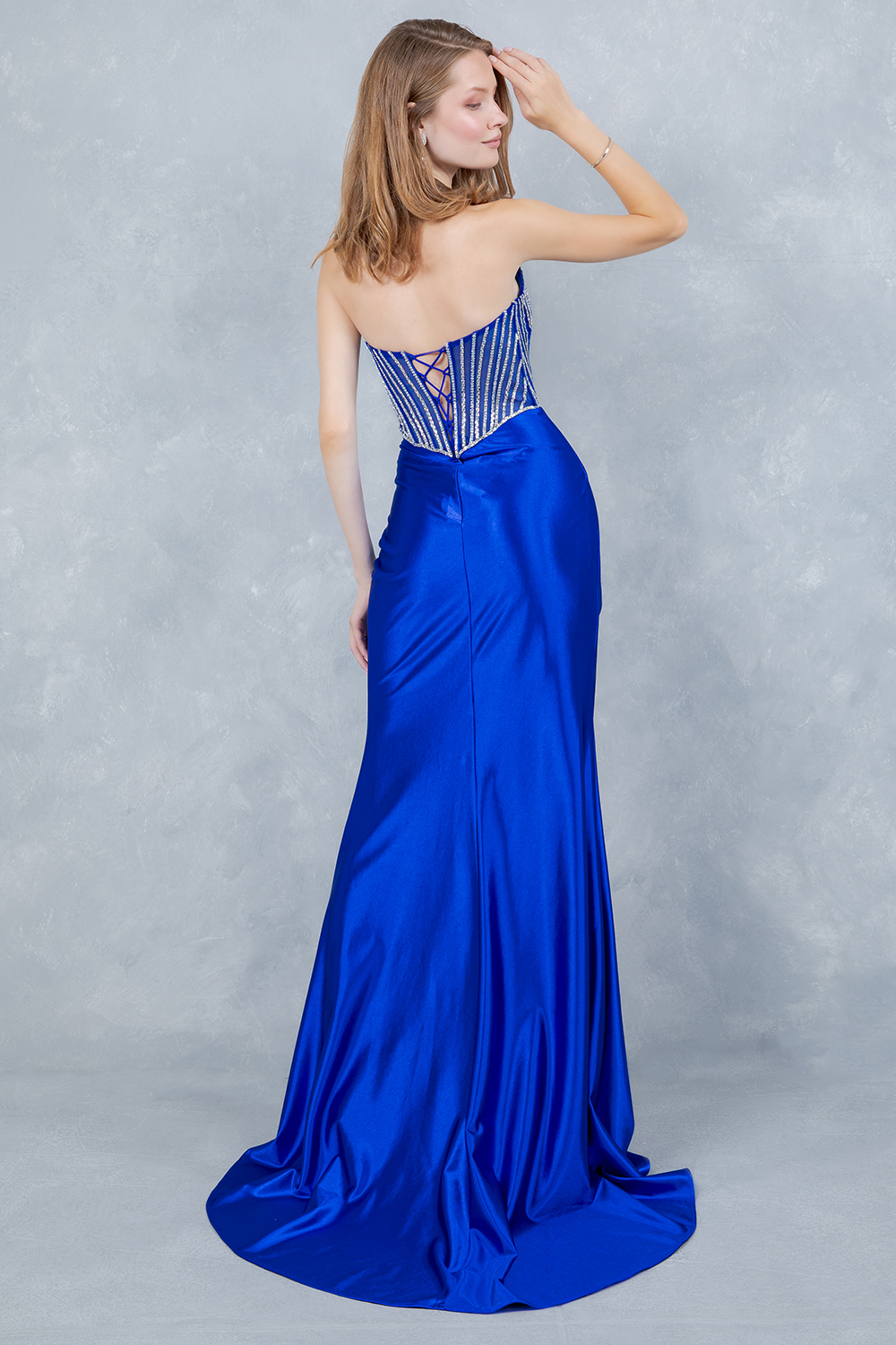 8473J_Royal_Web_6